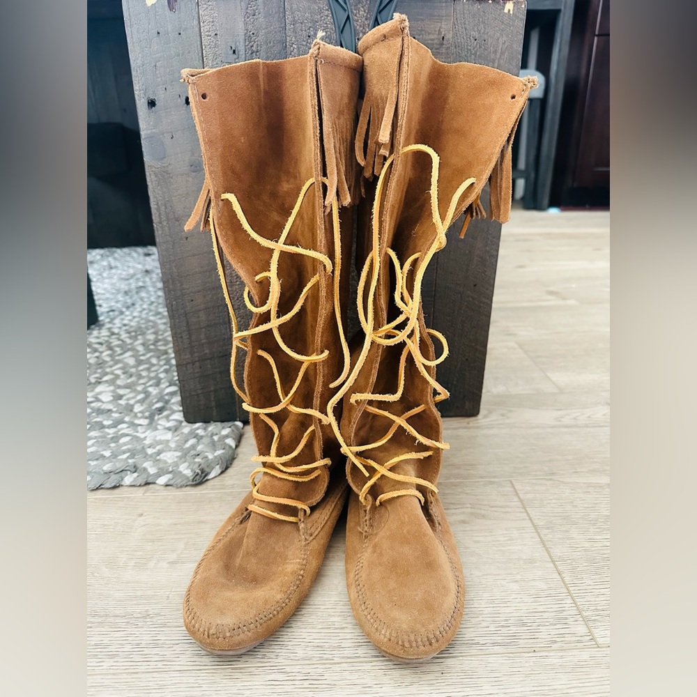 Unique Minnetonka Fringe Suede Knee-High Boots - Tan